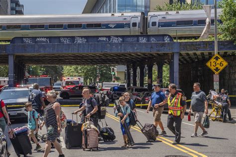 Train derails at Union Station in Washington, causing delays but no serious injuries